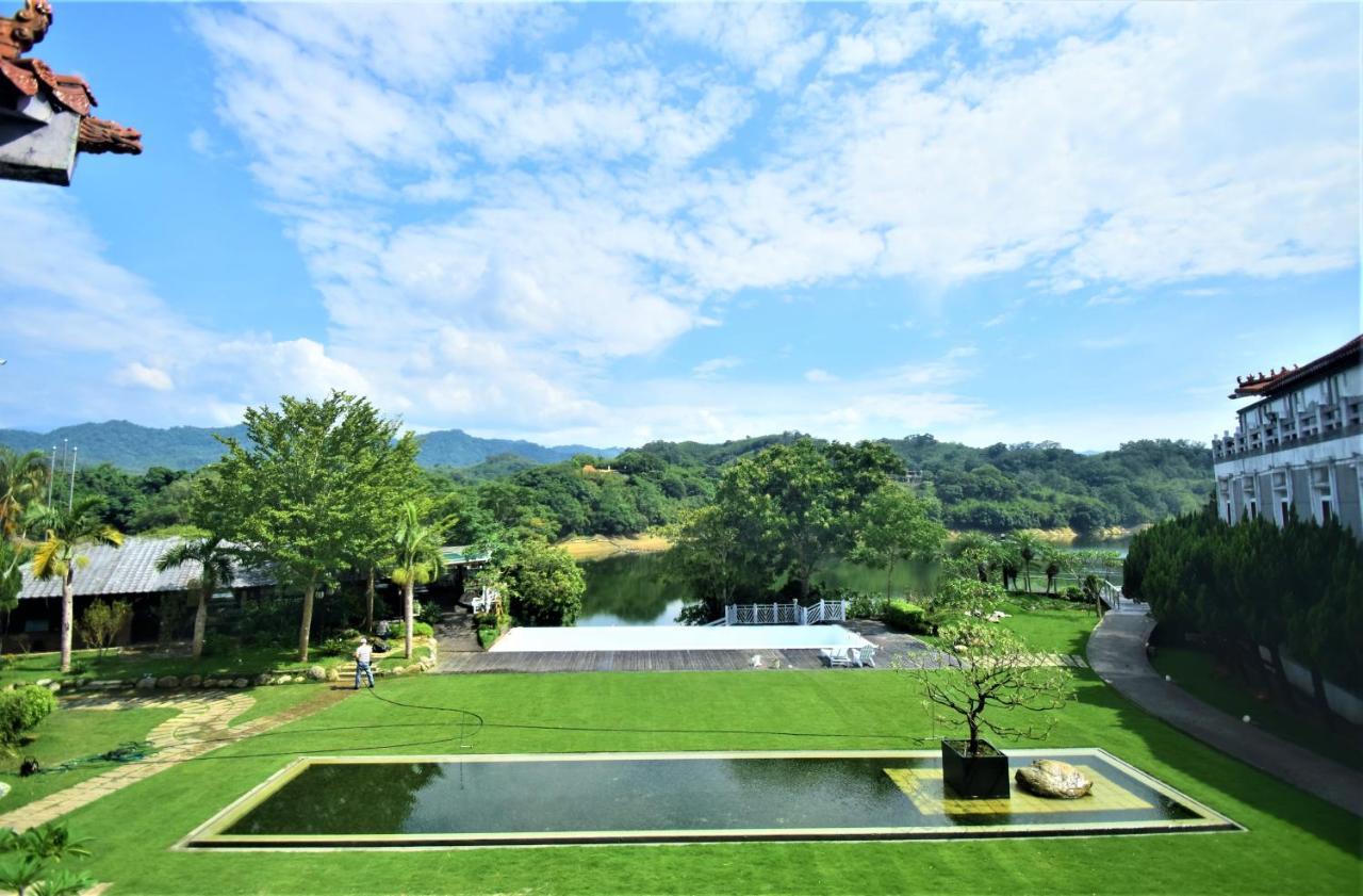 水漾月明度假文旅 Hotel Touwu Exterior photo